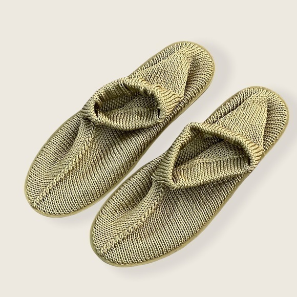 NWOT Sm (5-7) Beige‎ / Gold Mesh Fabric Shoes / Booties w Leather Insole - Picture 4 of 4